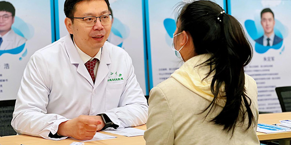 家門口享受“國(guó)家隊(duì)”專家醫(yī)療服務(wù)