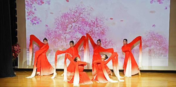 花都區舉辦紀念“三八”國際婦女節115周年主題活動    唱響巾幗“好聲音”致敬志愿“她力量”