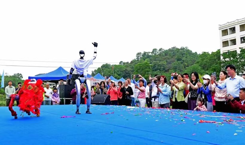 花都8個項目成功對接    簽約金額7.8億元