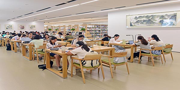 花都圖書(shū)館總分館體系  服務(wù)模式讓閱讀觸手可及