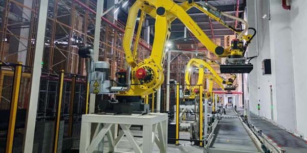 花都恒巖科技賦能民族品牌智能化升級(jí)  倉(cāng)儲(chǔ)物流裝上“智慧引擎”